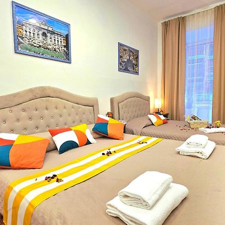 A Casa Simpatia Roma - Free Parking If You Book 4 Nights Bed & Breakfast Exterior photo