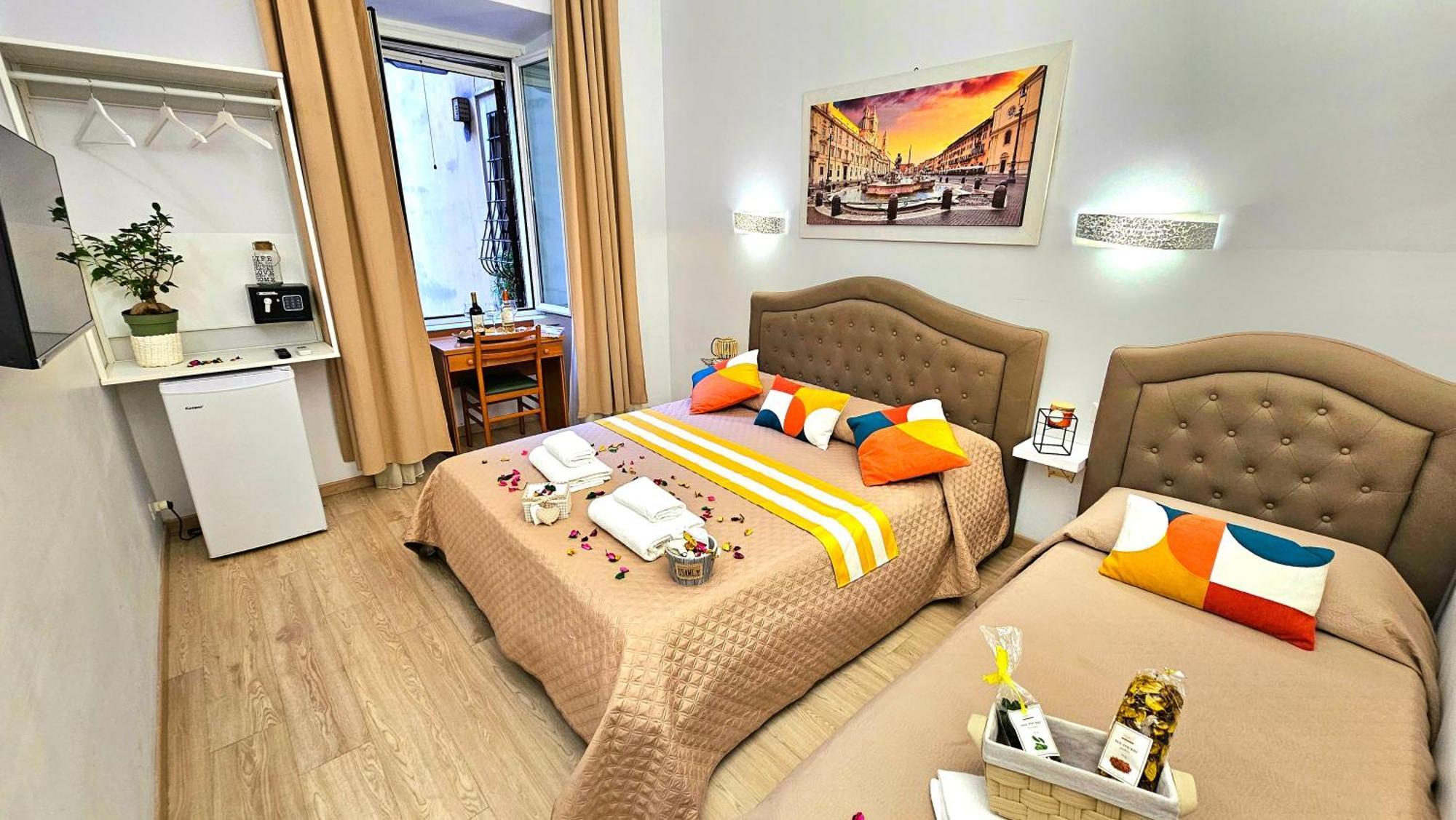 A Casa Simpatia Roma - Free Parking If You Book 4 Nights Bed & Breakfast Exterior photo